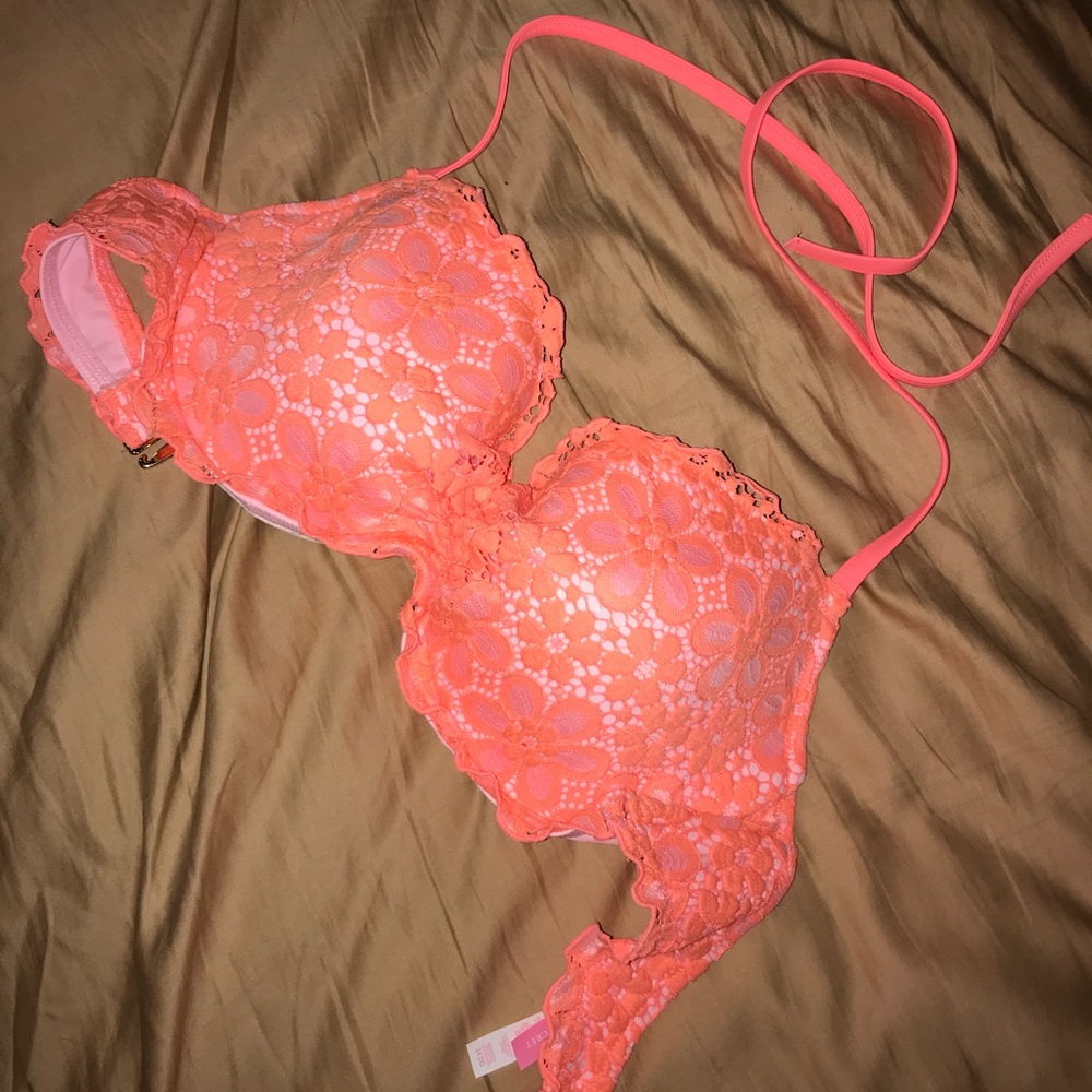 Victoria’s Secret bikini top